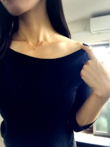 デコルテライン